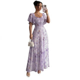 Damen-Maxikleid mit Flatterärmeln, Herzausschnitt und Blumenmuster – Helllila