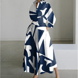 Damen Maxikleid mit Front-Wickelkragen und Musterprint – Blauer Streifen