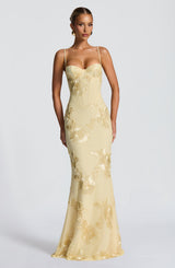 Damen Maxikleid mit Spaghettiträgern und Herzausschnitt mit erhabenen floralen Applikationen – Gelb