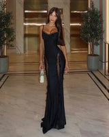 Damen Maxikleid mit Spaghettiträgern und seitlichen Spitzenpaneelen – Schwarz