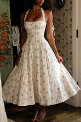 Damen Midi Kleid mit Herzausschnitt Neckholder Trägern Blumenmuster und A Linien Rock – Weiß mit Blumenmuster