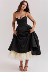 Damen Midikleid mit Bustier-Oberteil Spaghettiträgern Spitzenbesatz am Ausschnitt und Tellerrock mit Seitentaschen – Schwarz