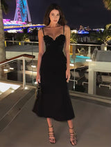 Damen Midikleid mit Spaghettiträgern und Herzausschnitt mit Pailletten-Besatz am Oberteil – Schwarz