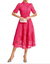 Damen Midikleid mit Spitzenstruktur und Stehkragen – Rosa