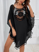 Damen Minikleid mit Häkeleinsatz und Quastenfransen an Saum und Halbärmeln – Schwarz