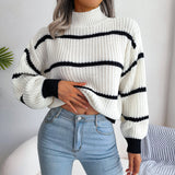 Damen Pullover mit Rollkragen und Streifenmuster – Weiß