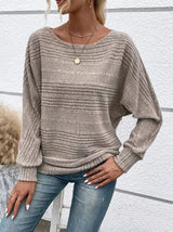 Damenpullover mit Streifen und weitem Rundhalsausschnitt – Khaki