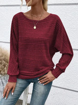 Damenpullover mit Streifen und weitem Rundhalsausschnitt – Weinrot