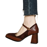 Damen Pumps mit eckiger Spitze und Riemenverschluss – Niemiecki