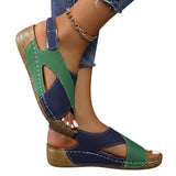 Damen-Sandalen mit Keilabsatz, offener Zehenpartie und Klettverschluss – Grün