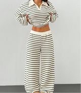 Damen Set mit gestreiftem Oberteil und Hose – Weiß