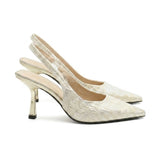 Damen-Slingback-Pumps mit spitzer Zehenpartie und gemustertem Obermaterial – Gold
