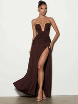 Damen Trägerloses Maxi-Kleid mit tiefem V-Ausschnitt und gerafftem Oberteil mit Schlitz – Braun