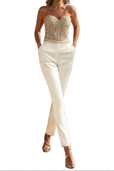 Damen trägerloser Jumpsuit mit strukturiertem Oberteil und geradem Bein – Weiß