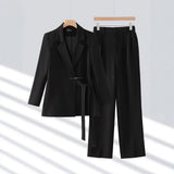Zweiteiliger Damenanzug mit tailliertem Blazer und Hose – Schwarz