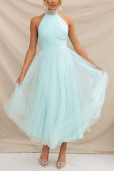 Elegantes Tüllkleid – Halterneck Midikleid mit A-Linie & Schleierkragen – Hellblau
