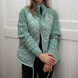 Norwegische weichgesteppte Jacke mit Strickdetails / Europäisches Design, das Stil verkörpert! – Blau