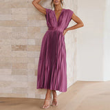 Karolyn - Damenkleid mit V-Ausschnitt und Falten – Lila