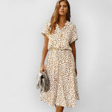 April | Schickes Bequemes Kleid – Beige