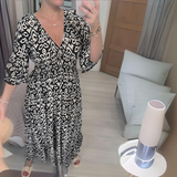 Lockeres Boho-Kleid mit V-Ausschnitt & grafischem Muster – Knöchellang – Schwarz