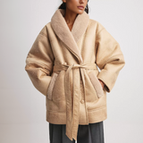 Damen Winterjacke mit Gürtel und Futter – Beige