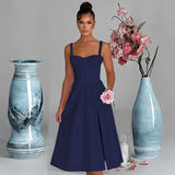 Renata - Midikleid mit Korsett und Öffnung – Dunkelblau