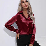 Luna - Langärmelige Satinbluse mit raffiniertem Touch – Dunkelrot