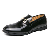Rhyse | Lässige und glänzende Herren-Slipper in Unifarben – Schwarz