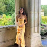 Sienna - Trägerloses Kleid mit Rüschen – Gelb