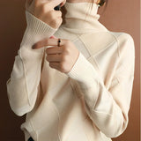 Eileen - Kuscheliger Damen-Rollkragenpullover aus Kaschmir – Elfenbein