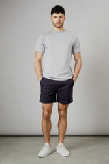 Kurze Hose mit praktischen Taschen und Knopfverschluss für Herren | Ideal für die Sommersaison – Marineblau