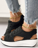 Celeste - Muffin Sandalen mit Kontrastierenden Einsätzen – Schwarz