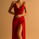 Oreliaa - Luxuriöses Maxikleid mit V-Ausschnitt – Rot