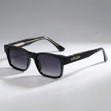 Nala | Quadratische Premium-Sonnenbrille – Schwarz