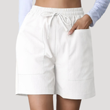 Emilia | Damen Entspannte Shorts mit Kordelzug – Weiß