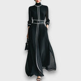 Elyra – Chiffon-Maxikleid mit hohem Kragen – Schwarz