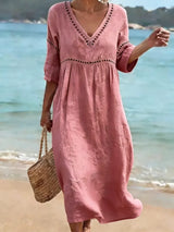 Quessia - Soft-Touch-Kleid mit V-Ausschnitt – Rosa