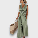 Selena – Sommerlicher Jumpsuit ohne Ärmel – Sage Green