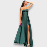 Victoria – Schulterfreies Abendkleid mit Rückenschnürung – Grün
