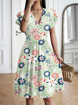 Noelia - Geblümtes Midikleid mit Flatterärmeln – Grün