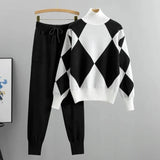 Geometrisches Damen-Set mit Pullover und Jogginghose – Schwarz
