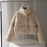 Damenjacke | Flauschige Verarbeitung und mittlere Länge – Beige