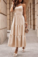 Joséphine – Rückenfreies Maxikleid mit Stufenrock – Beige