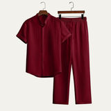 Herren Set mit Kurzarmhemd mit Stehkragen und Knopfleiste sowie Hose mit elastischem Bund – Burgund