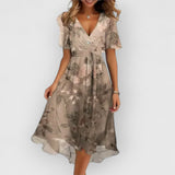 Mackenzie |  V-Ausschnitt Damenkleid – Beige