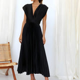 Amara Yazmin - Plisseekleid – Schwarz
