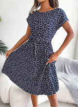 Lilienne | Schickes Sommerkleid – Dunkelblau