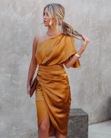 Wilhelmina | Elegantes One-Shoulder Satin-Kleid mit Drapierung – Orange