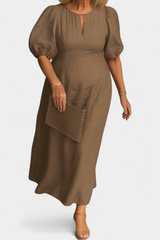 Connie Kleid: Elegante Leichtigkeit und zeitlose Vielseitigkeit – Khaki