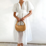 Midi-Kleid mit Karomuster – Luftiges Sommerkleid mit V-Ausschnitt & Puffärmeln – Weiß